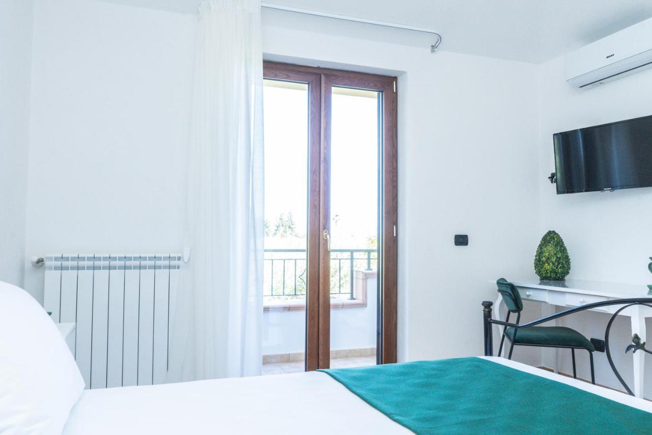 Bed and Breakfast Relais Ruggiero Le Castella  Exterior foto